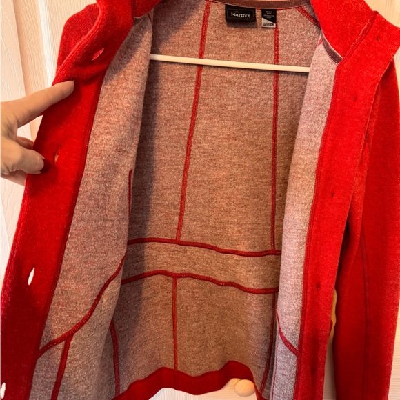 Marmot Womens Button Up Front Fleece Jacket Size XS Vibrant Red 2 Front Pockets - Picture 9 of 12